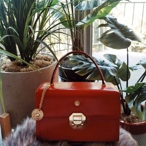 Meet your Posher, Diana